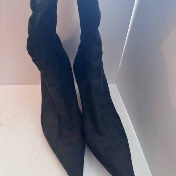 Gucci Black Heeled Boots with Pointed Toe - Picture 1 of 10